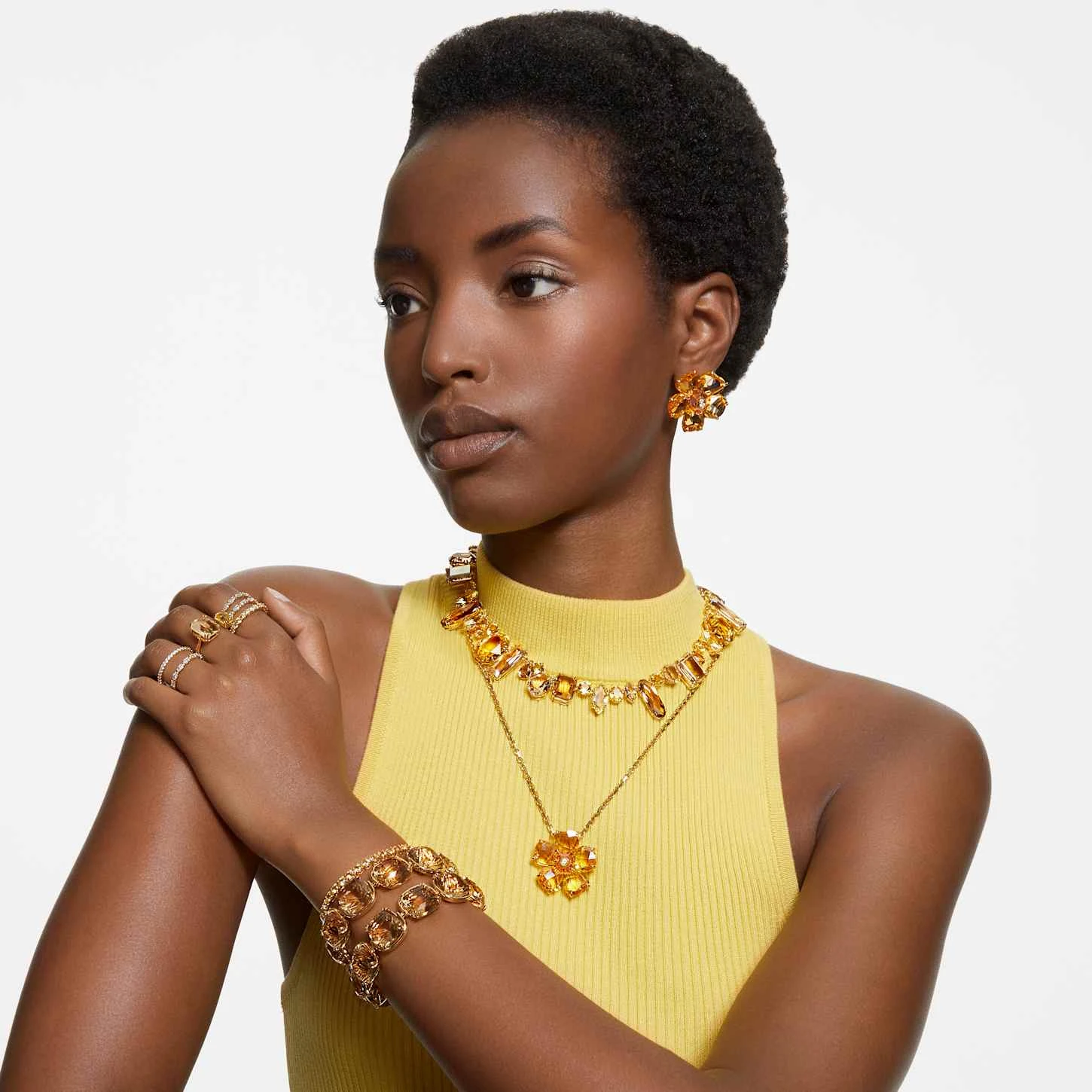 Swarovski Harmonia Bracelet Cushion Cut, Gold Tone, Gold-tone Plated 9 Swarovski Harmonia Bracelet Cushion Cut, Gold Tone, Gold-tone Plated - Image 7