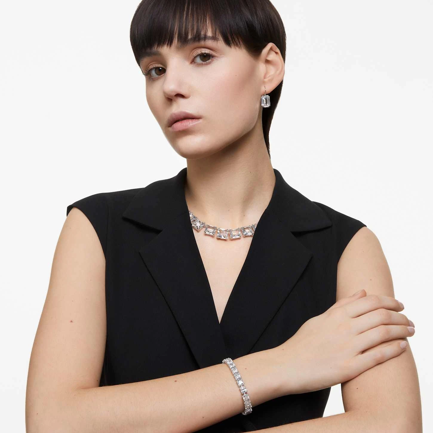 Swarovski Millenia Set Mixed Cuts, White, Rhodium Plated 3 Swarovski Millenia Set Mixed Cuts, White, Rhodium Plated