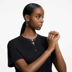 Swarovski Stella Stud Earrings Round Cut, Star, White, Rose Gold-tone Plated 11 Swarovski Stella Stud Earrings Round Cut, Star, White, Rose Gold-tone Plated -Jewelry Store stella stud earrings round cut star white rose gold tone plated swarovski 5645465 4